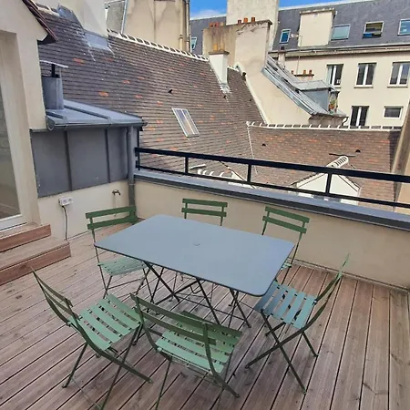 Isabelle De France Apartment